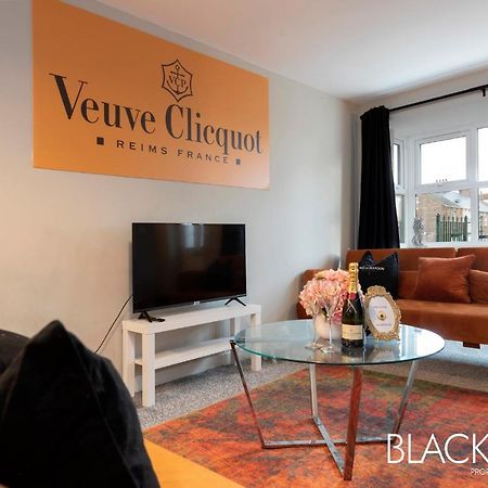 Champagne House - 4 Bed Property Plus 2 Sofa Beds By Bpne Дарлінгтон Екстер'єр фото