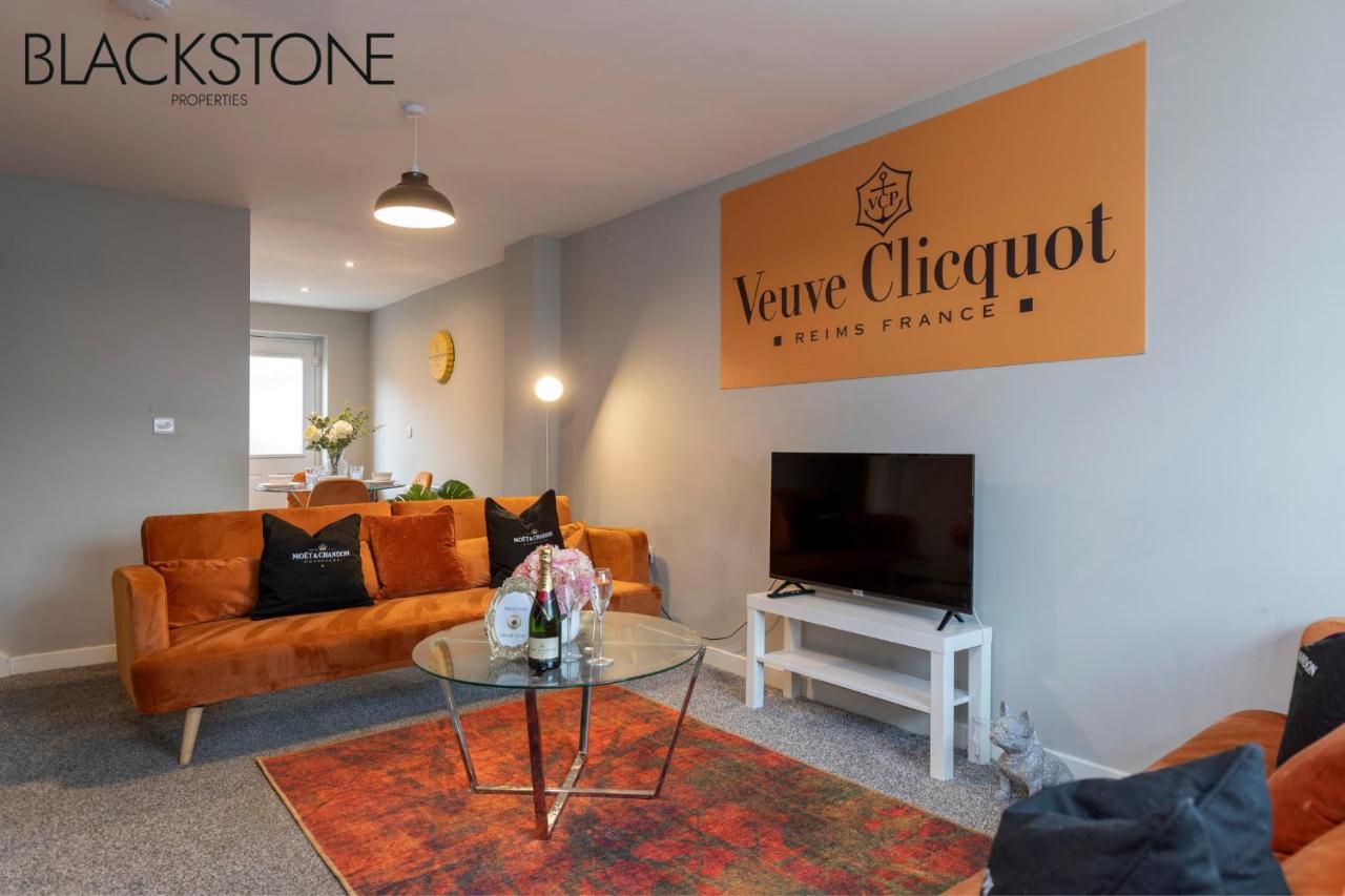 Champagne House - 4 Bed Property Plus 2 Sofa Beds By Bpne Дарлінгтон Екстер'єр фото